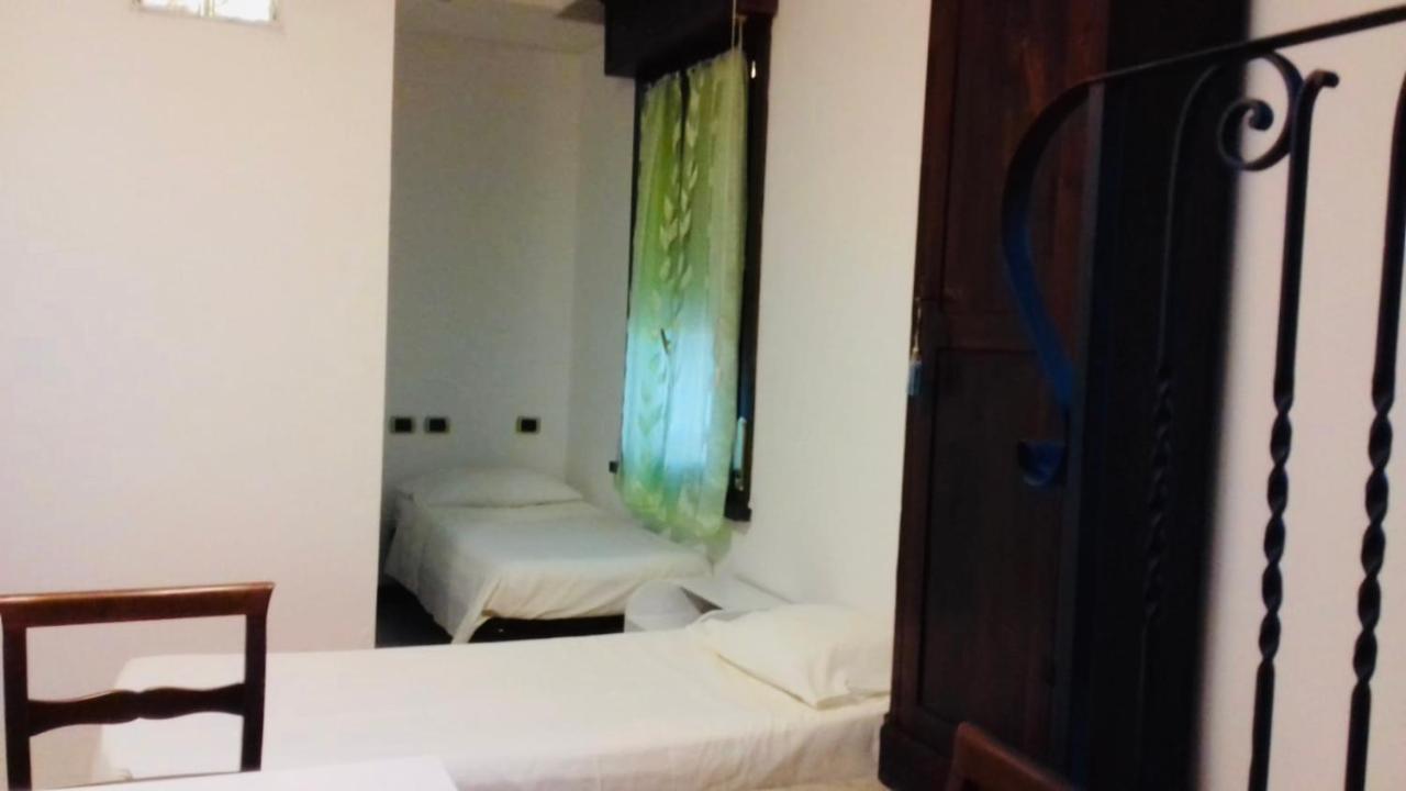 Viale Manzoni Hotel Sassuolo Eksteriør billede