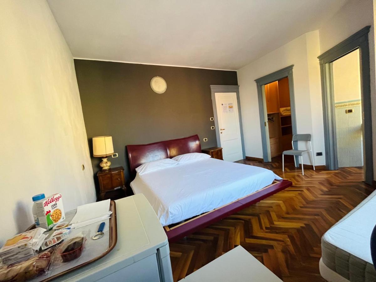 Viale Manzoni Hotel Sassuolo Eksteriør billede