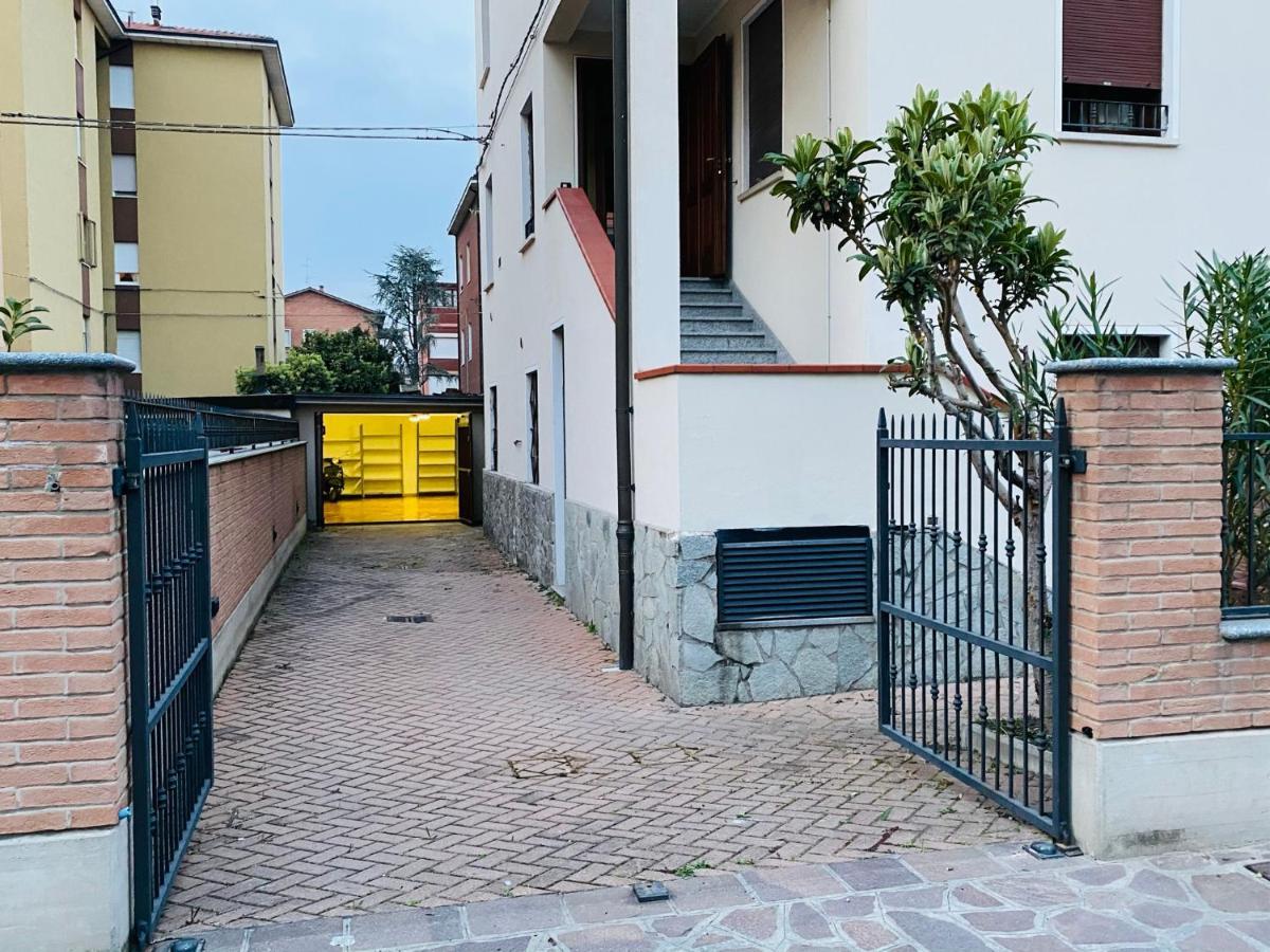 Viale Manzoni Hotel Sassuolo Eksteriør billede